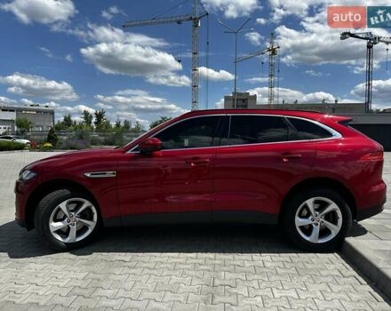 Красный Ягуар Ф-Пейс, объемом двигателя 2 л и пробегом 70 тыс. км за 24500 $, фото 6 на Automoto.ua