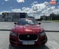 Красный Ягуар Ф-Пейс, объемом двигателя 2 л и пробегом 70 тыс. км за 24500 $, фото 1 на Automoto.ua
