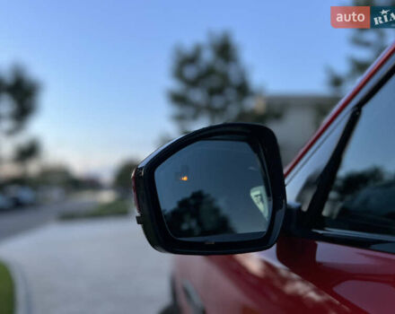 Красный Ягуар Ф-Пейс, объемом двигателя 2 л и пробегом 30 тыс. км за 44000 $, фото 26 на Automoto.ua