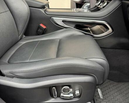 Червоний Ягуар Ф-Пейс, об'ємом двигуна 2 л та пробігом 53 тис. км за 38500 $, фото 27 на Automoto.ua