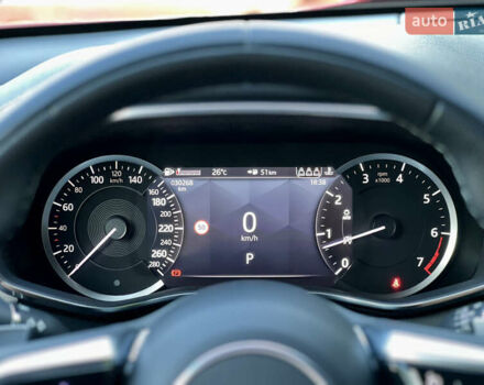 Красный Ягуар Ф-Пейс, объемом двигателя 2 л и пробегом 30 тыс. км за 44000 $, фото 47 на Automoto.ua