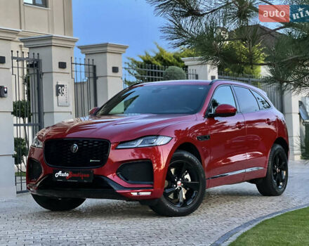 Красный Ягуар Ф-Пейс, объемом двигателя 2 л и пробегом 30 тыс. км за 44000 $, фото 7 на Automoto.ua