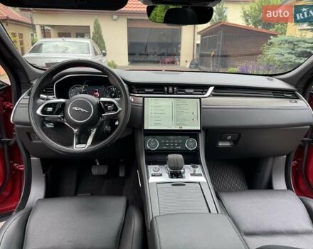 Червоний Ягуар Ф-Пейс, об'ємом двигуна 2 л та пробігом 53 тис. км за 38500 $, фото 20 на Automoto.ua