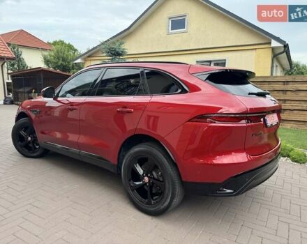 Червоний Ягуар Ф-Пейс, об'ємом двигуна 2 л та пробігом 53 тис. км за 38500 $, фото 3 на Automoto.ua