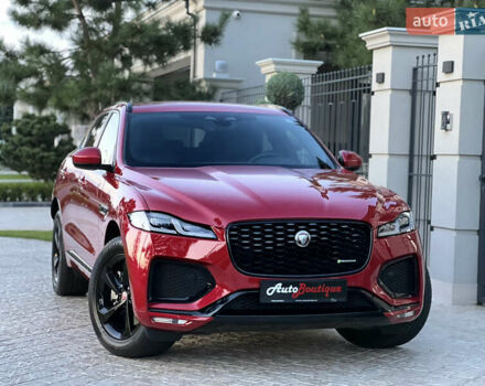 Красный Ягуар Ф-Пейс, объемом двигателя 2 л и пробегом 30 тыс. км за 44000 $, фото 22 на Automoto.ua