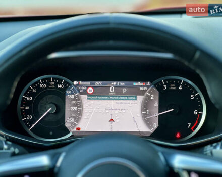 Красный Ягуар Ф-Пейс, объемом двигателя 2 л и пробегом 30 тыс. км за 44000 $, фото 46 на Automoto.ua