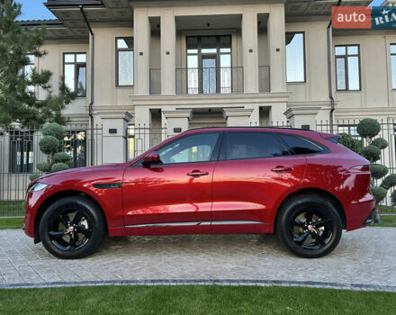 Красный Ягуар Ф-Пейс, объемом двигателя 2 л и пробегом 30 тыс. км за 44000 $, фото 9 на Automoto.ua