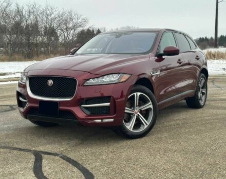 Красный Ягуар Ф-Пейс, объемом двигателя 3 л и пробегом 52 тыс. км за 6000 $, фото 1 на Automoto.ua