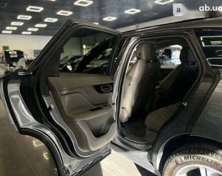 Ягуар Ф-Пейс, объемом двигателя 3 л и пробегом 97 тыс. км за 32500 $, фото 25 на Automoto.ua