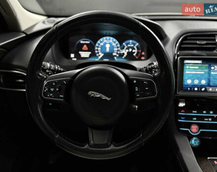 Ягуар Ф-Пейс 2016 у Одесі на Automoto.ua Ягуар Ф-Пейс, об'ємом двигуна 1.99 л та пробігом 103 тис. км за 26500 $, фото 18 на Automoto.ua