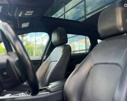 Ягуар Ф-Пейс, объемом двигателя 2 л и пробегом 97 тыс. км за 25500 $, фото 12 на Automoto.ua