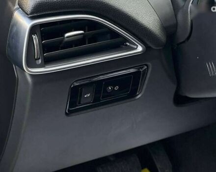 Ягуар Ф-Пейс, объемом двигателя 2 л и пробегом 97 тыс. км за 25500 $, фото 13 на Automoto.ua