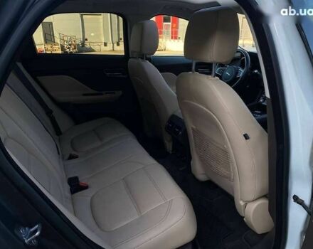 Ягуар Ф-Пейс, объемом двигателя 2 л и пробегом 49 тыс. км за 23490 $, фото 21 на Automoto.ua