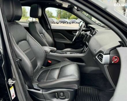 Ягуар Ф-Пейс, объемом двигателя 2 л и пробегом 150 тыс. км за 21990 $, фото 24 на Automoto.ua