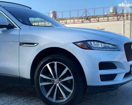 Ягуар Ф-Пейс, объемом двигателя 2 л и пробегом 49 тыс. км за 23490 $, фото 6 на Automoto.ua