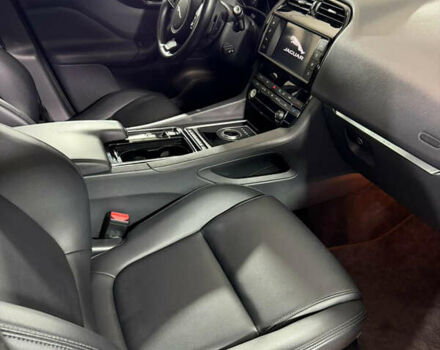 Ягуар Ф-Пейс, объемом двигателя 2 л и пробегом 114 тыс. км за 21500 $, фото 9 на Automoto.ua