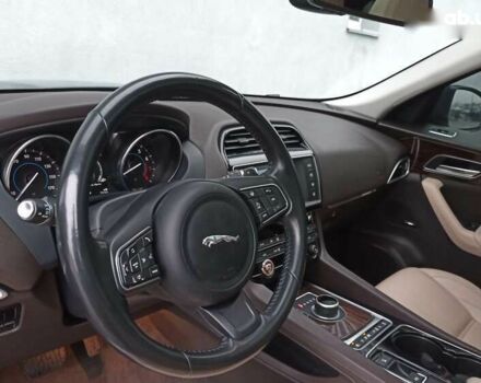 Ягуар Ф-Пейс, объемом двигателя 3 л и пробегом 118 тыс. км за 17300 $, фото 12 на Automoto.ua