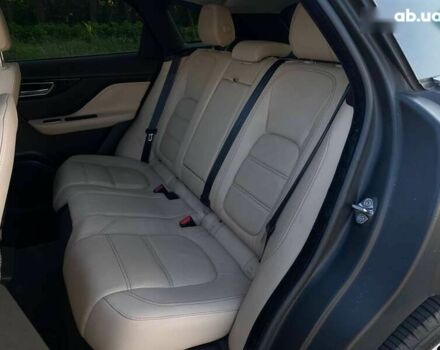 Ягуар Ф-Пейс, объемом двигателя 2 л и пробегом 49 тыс. км за 23490 $, фото 22 на Automoto.ua