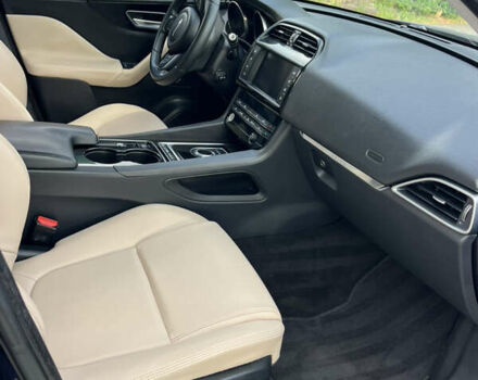 Ягуар Ф-Пейс, об'ємом двигуна 2 л та пробігом 173 тис. км за 16900 $, фото 8 на Automoto.ua