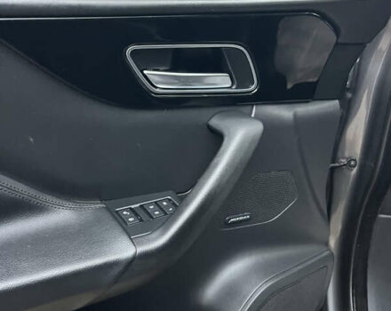 Ягуар Ф-Пейс, объемом двигателя 0 л и пробегом 145 тыс. км за 15900 $, фото 12 на Automoto.ua