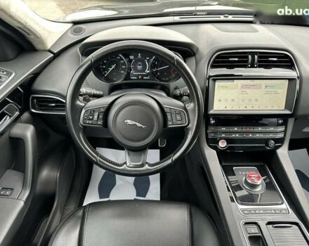 Ягуар Ф-Пейс, объемом двигателя 2 л и пробегом 114 тыс. км за 20500 $, фото 18 на Automoto.ua