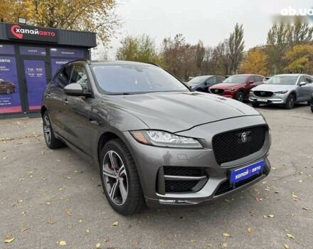Ягуар Ф-Пейс, объемом двигателя 2 л и пробегом 92 тыс. км за 28500 $, фото 2 на Automoto.ua