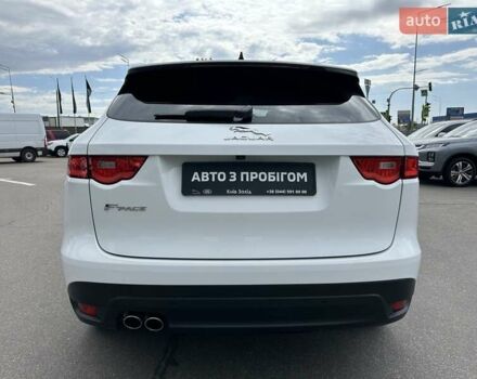 Ягуар Ф-Пейс, объемом двигателя 2 л и пробегом 106 тыс. км за 30400 $, фото 7 на Automoto.ua
