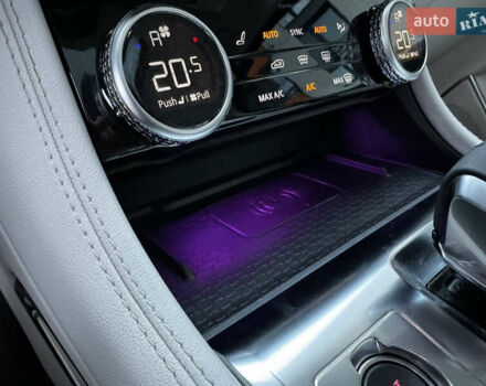Ягуар Ф-Пейс, об'ємом двигуна 2 л та пробігом 46 тис. км за 46700 $, фото 38 на Automoto.ua