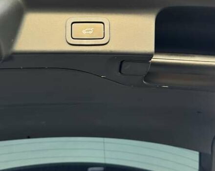 Серый Ягуар Ф-Пейс, объемом двигателя 2 л и пробегом 180 тыс. км за 18900 $, фото 55 на Automoto.ua