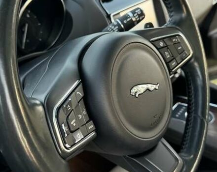 Серый Ягуар Ф-Пейс, объемом двигателя 2 л и пробегом 180 тыс. км за 18900 $, фото 51 на Automoto.ua