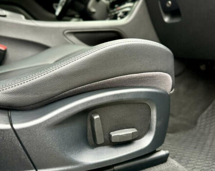 Серый Ягуар Ф-Пейс, объемом двигателя 3 л и пробегом 100 тыс. км за 23500 $, фото 37 на Automoto.ua