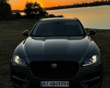 Серый Ягуар Ф-Пейс, объемом двигателя 2 л и пробегом 180 тыс. км за 18900 $, фото 6 на Automoto.ua