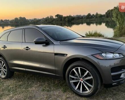 Серый Ягуар Ф-Пейс, объемом двигателя 2 л и пробегом 180 тыс. км за 18900 $, фото 25 на Automoto.ua