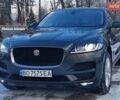 Серый Ягуар Ф-Пейс, объемом двигателя 2 л и пробегом 200 тыс. км за 23900 $, фото 1 на Automoto.ua