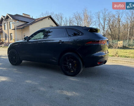 Серый Ягуар Ф-Пейс, объемом двигателя 2 л и пробегом 131 тыс. км за 27500 $, фото 9 на Automoto.ua