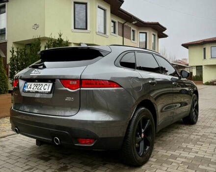 Серый Ягуар Ф-Пейс, объемом двигателя 3 л и пробегом 100 тыс. км за 23500 $, фото 9 на Automoto.ua