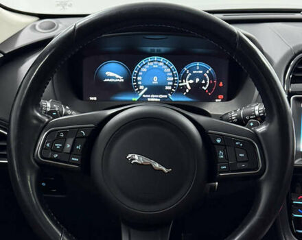 Ягуар Ф-Пейс 2016 в Одессе на Automoto.ua Серый Ягуар Ф-Пейс, объемом двигателя 2 л и пробегом 150 тыс. км за 25000 $, фото 20 на Automoto.ua