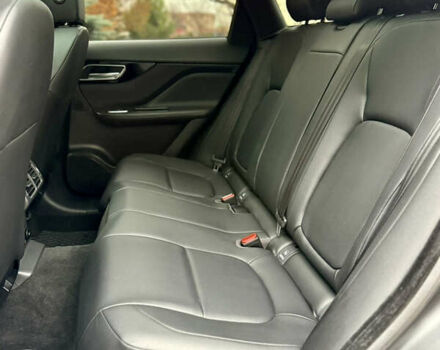 Серый Ягуар Ф-Пейс, объемом двигателя 3 л и пробегом 100 тыс. км за 23500 $, фото 31 на Automoto.ua