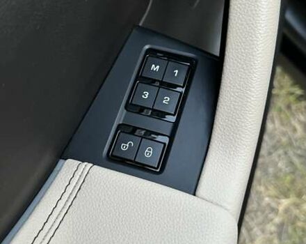 Серый Ягуар Ф-Пейс, объемом двигателя 2 л и пробегом 180 тыс. км за 18900 $, фото 49 на Automoto.ua