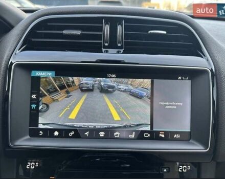 Серый Ягуар Ф-Пейс, объемом двигателя 2 л и пробегом 164 тыс. км за 25400 $, фото 5 на Automoto.ua