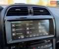 Сірий Ягуар Ф-Пейс, об'ємом двигуна 2 л та пробігом 60 тис. км за 28490 $, фото 27 на Automoto.ua