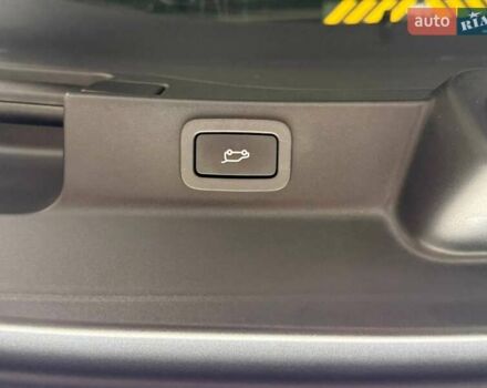 Сірий Ягуар Ф-Пейс, об'ємом двигуна 3 л та пробігом 147 тис. км за 22990 $, фото 10 на Automoto.ua