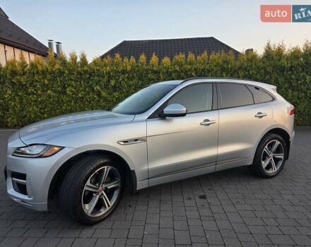 Серый Ягуар Ф-Пейс, объемом двигателя 2 л и пробегом 178 тыс. км за 22500 $, фото 6 на Automoto.ua
