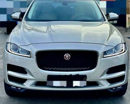 Серый Ягуар Ф-Пейс, объемом двигателя 2 л и пробегом 156 тыс. км за 26500 $, фото 15 на Automoto.ua