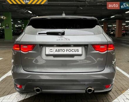 Сірий Ягуар Ф-Пейс, об'ємом двигуна 3 л та пробігом 147 тис. км за 22990 $, фото 8 на Automoto.ua