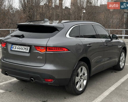 Серый Ягуар Ф-Пейс, объемом двигателя 3 л и пробегом 109 тыс. км за 20990 $, фото 7 на Automoto.ua