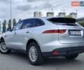 Серый Ягуар Ф-Пейс, объемом двигателя 2 л и пробегом 133 тыс. км за 18500 $, фото 5 на Automoto.ua