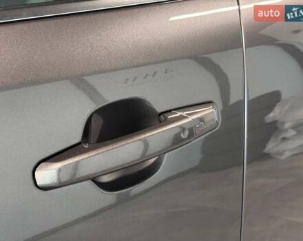 Серый Ягуар Ф-Пейс, объемом двигателя 3 л и пробегом 161 тыс. км за 27900 $, фото 11 на Automoto.ua