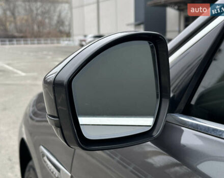 Серый Ягуар Ф-Пейс, объемом двигателя 3 л и пробегом 109 тыс. км за 20990 $, фото 16 на Automoto.ua