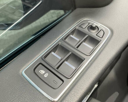 Сірий Ягуар Ф-Пейс, об'ємом двигуна 2 л та пробігом 171 тис. км за 17999 $, фото 27 на Automoto.ua